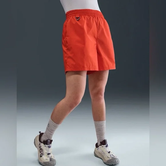 NWT Nike ACG Women's Repel Mid-Rise Ripstop Shorts Size Small